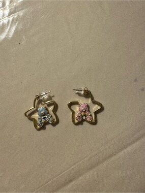 Darling care bear earrings- star shaped with cheer and grumpy
